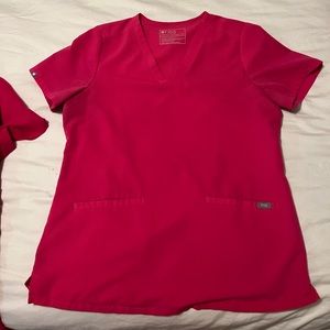 Shocking pink figs casma top